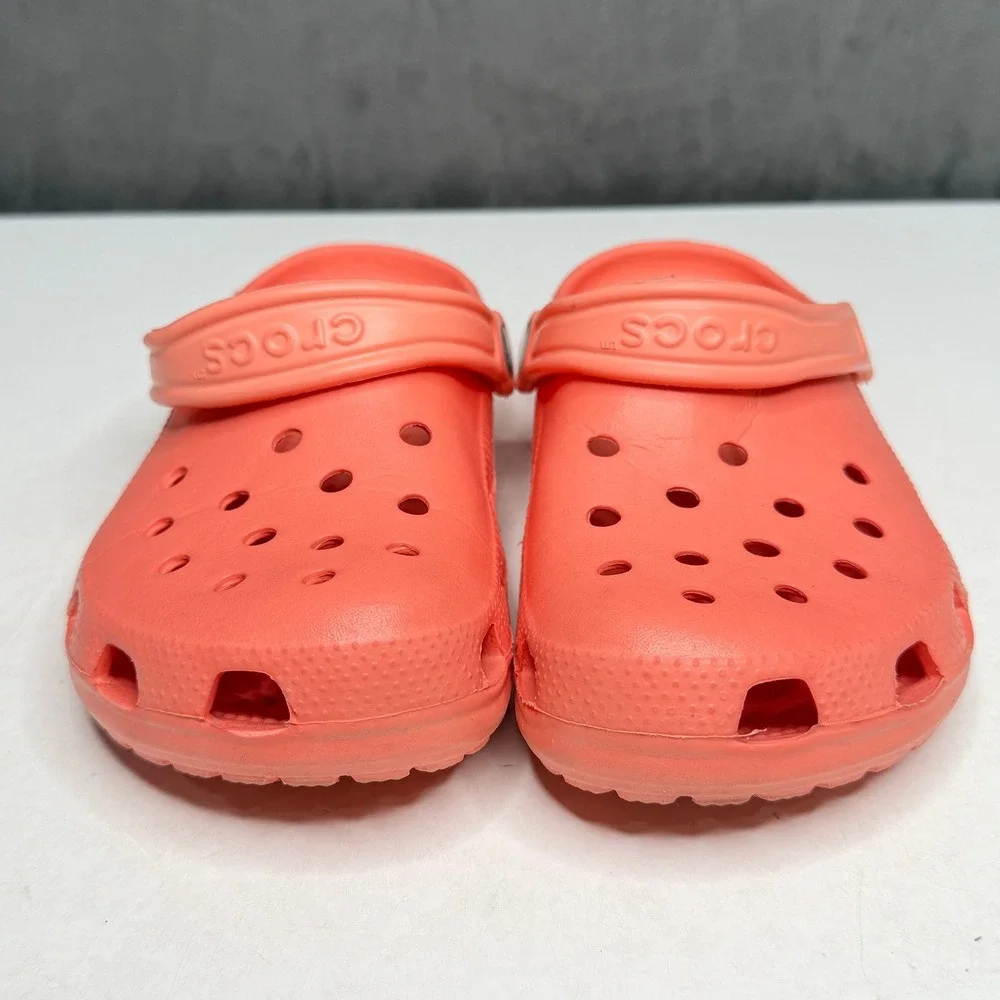 Crocs Classic Clogs Kids Size 4 Coral Peach Slip On Water Friendly Shoes